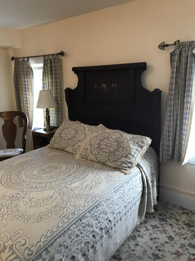 Maple Hill Farm Bed & Breakfast New London Exterior photo